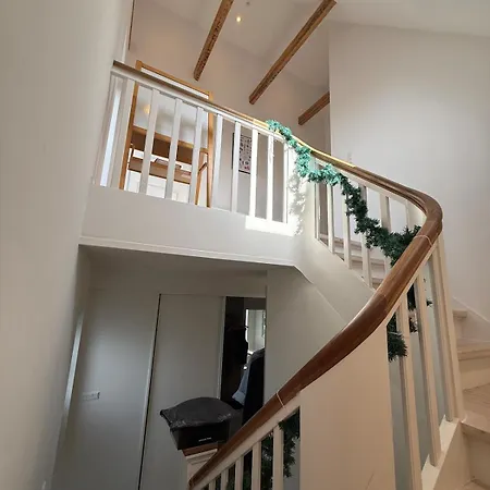 - Family House With Large Courtyard & Garden *