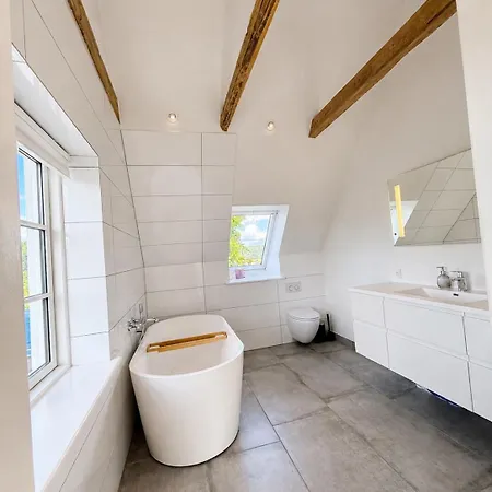 - Family House With Large Courtyard & Garden *